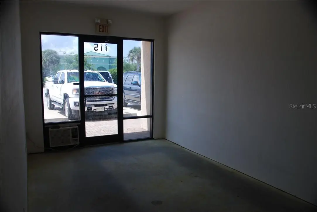 28041 Airpark Drive, FL