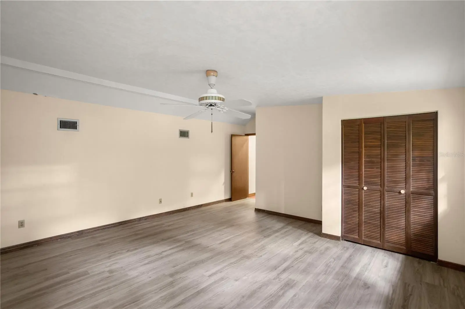 18001 Hawthorne Road, FL