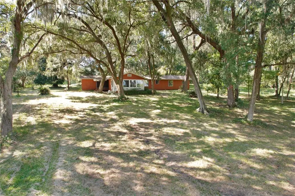9817 County Road 1469, FL