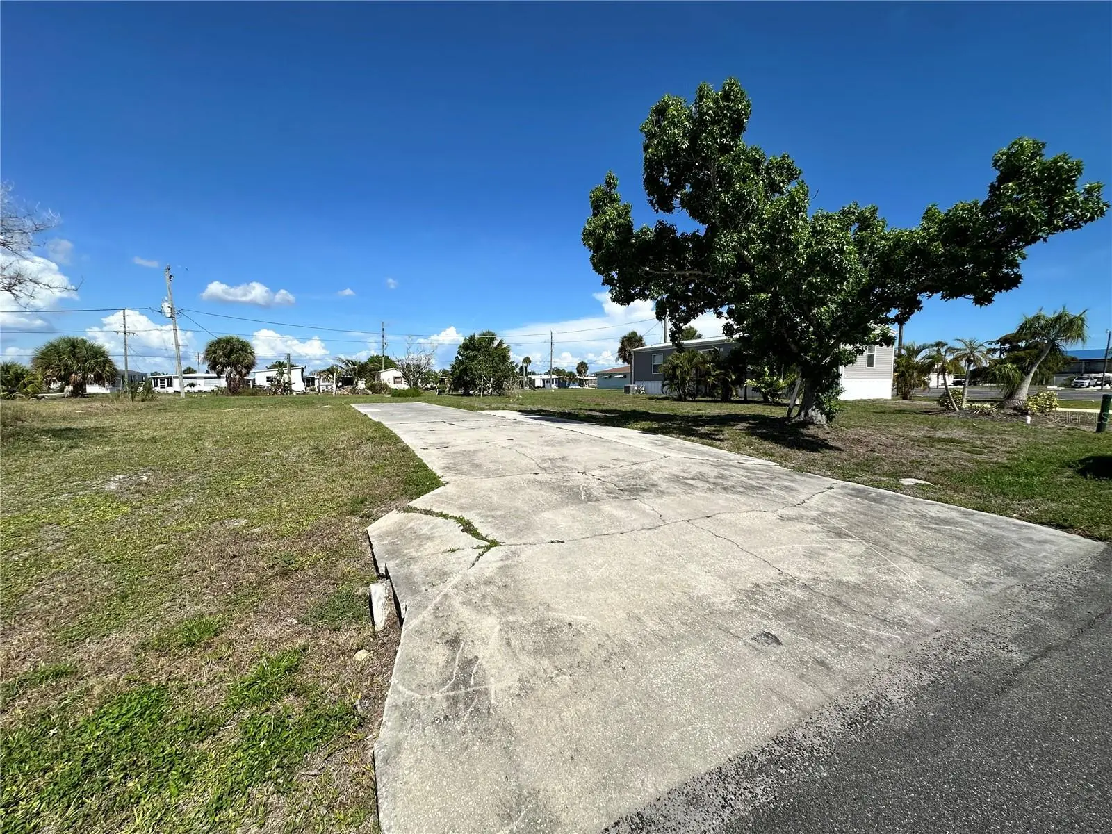1427 Seagull Drive, FL