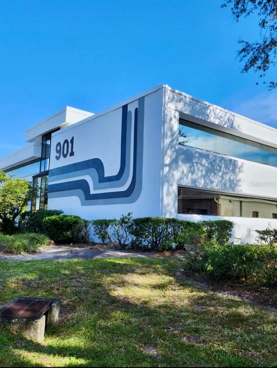 901 Douglas Avenue, FL