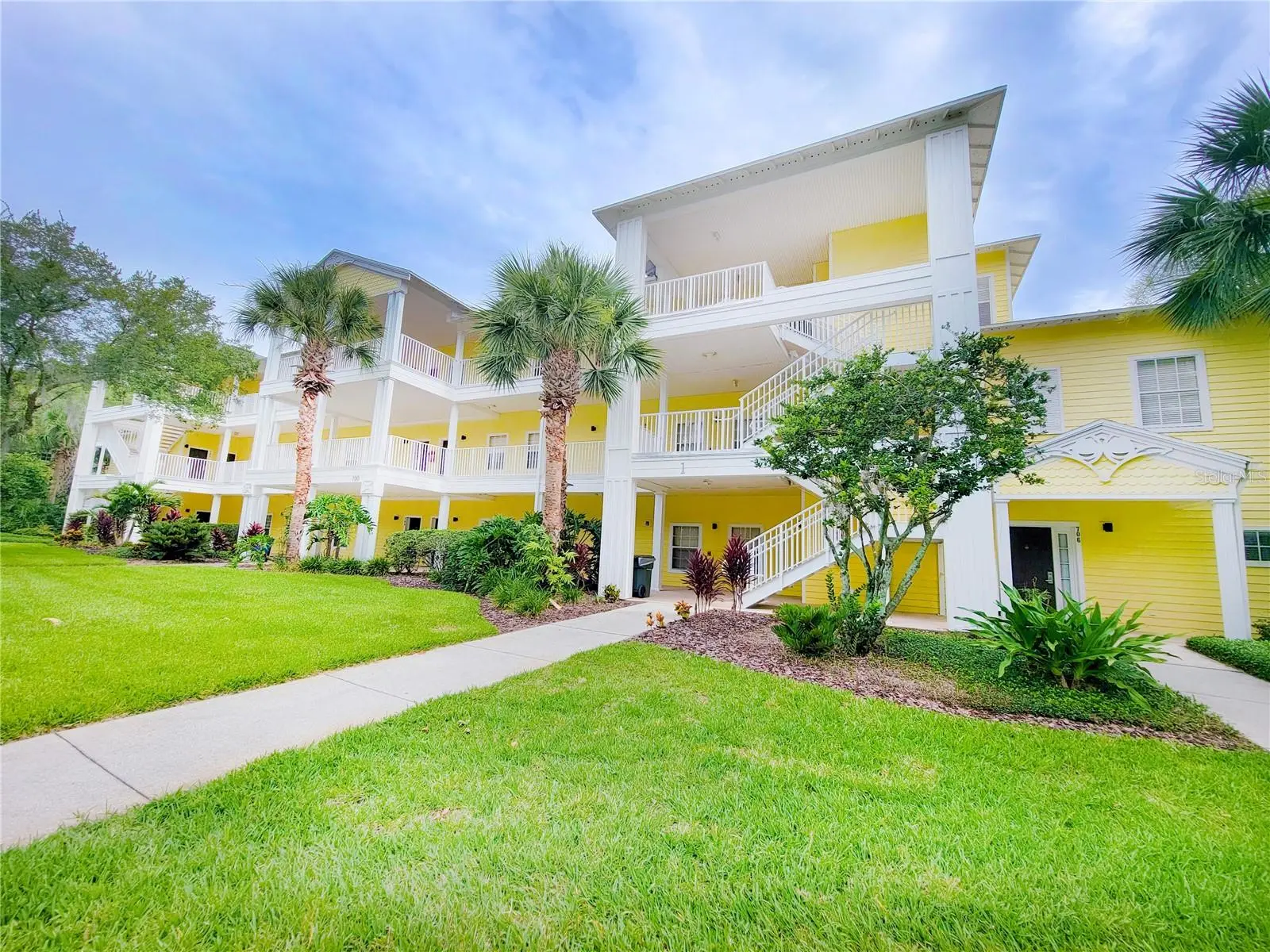 716 Lucaya Loop, FL