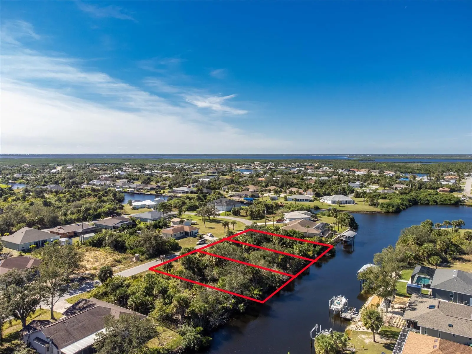 17324, 17332, 17340 Gulfspray Circle, FL