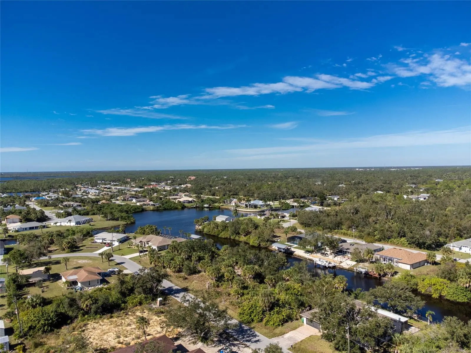17324, 17332, 17340 Gulfspray Circle, FL