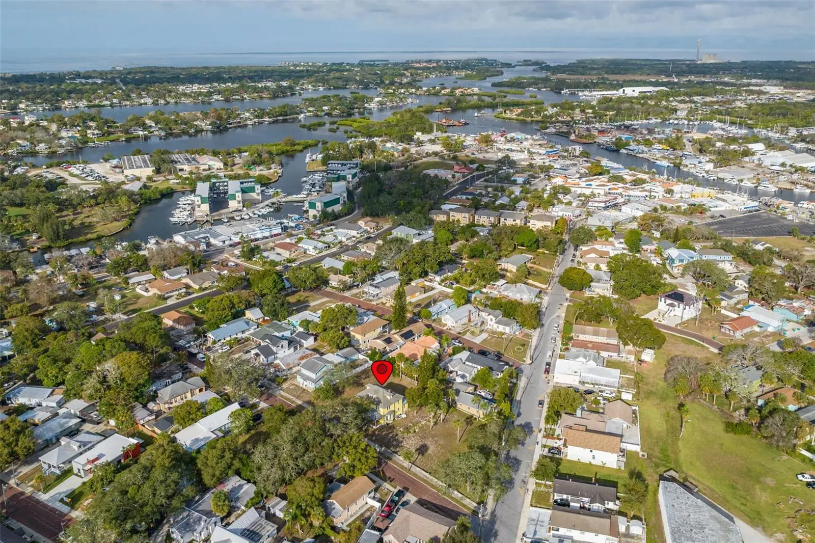 553 Division Street, FL