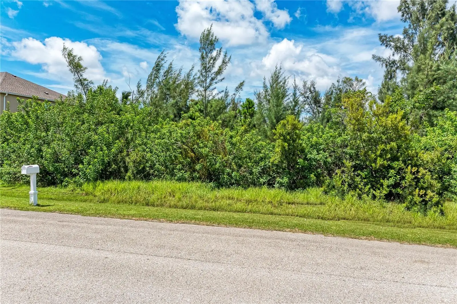 15068 Chinook Way, FL