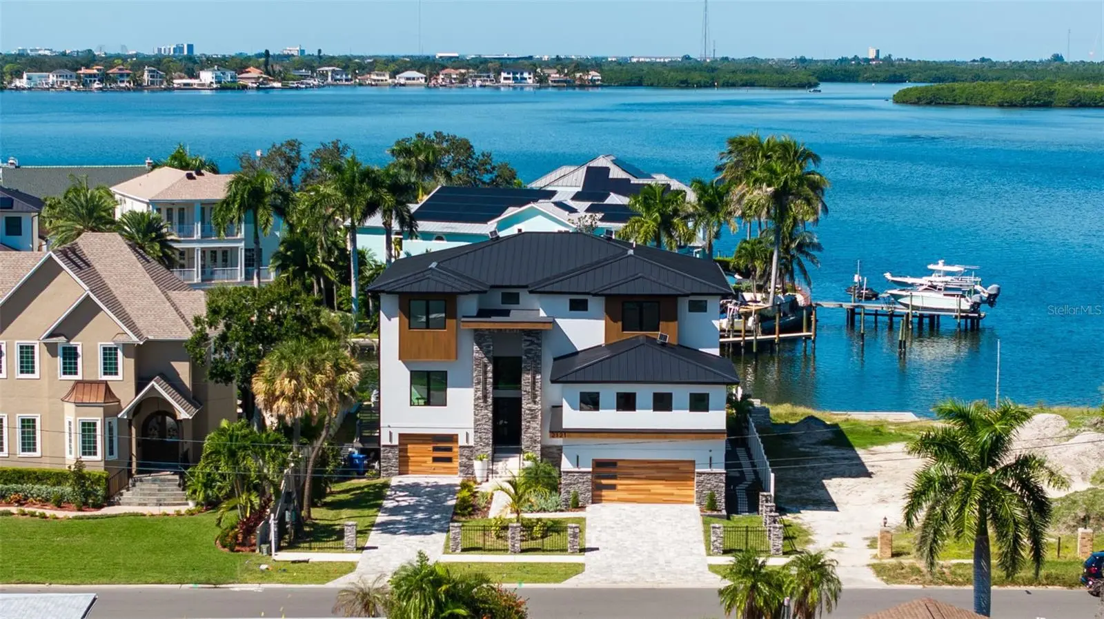 2121 Bayou Grande Boulevard, FL