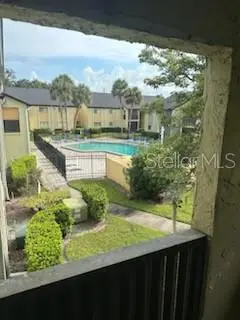 914 Lake Destiny Road, FL