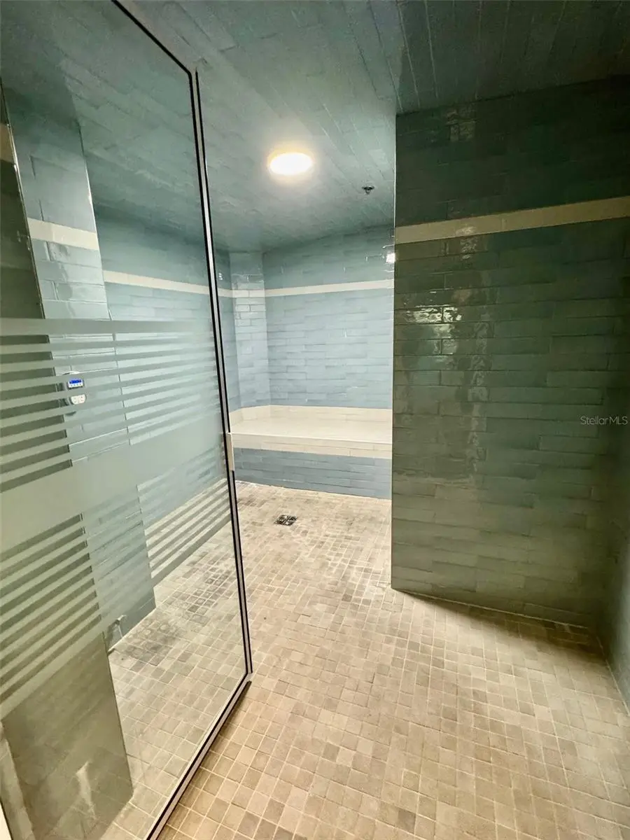 1500 Ocean Drive, FL