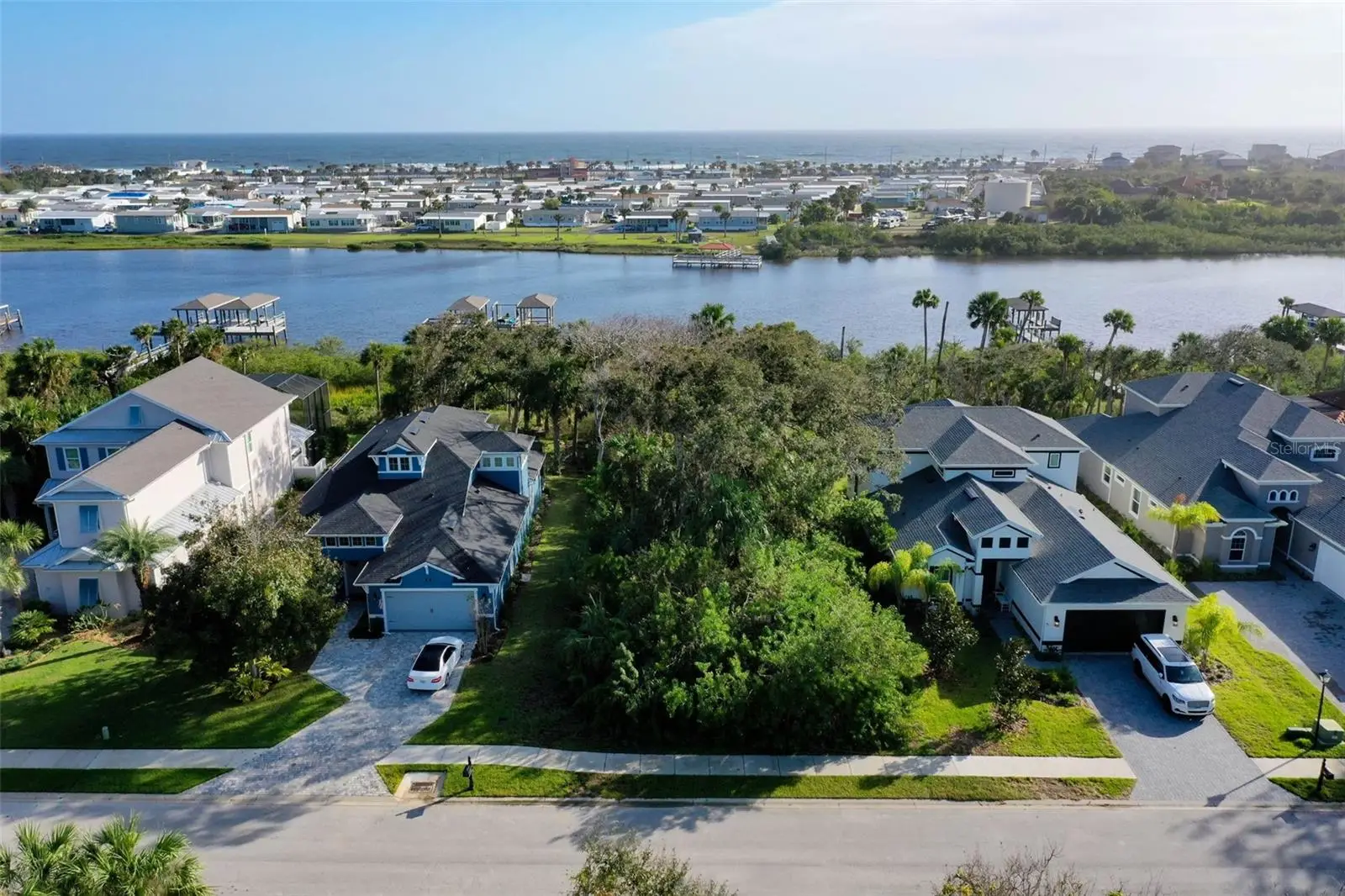 41 Riverwalk Drive, FL