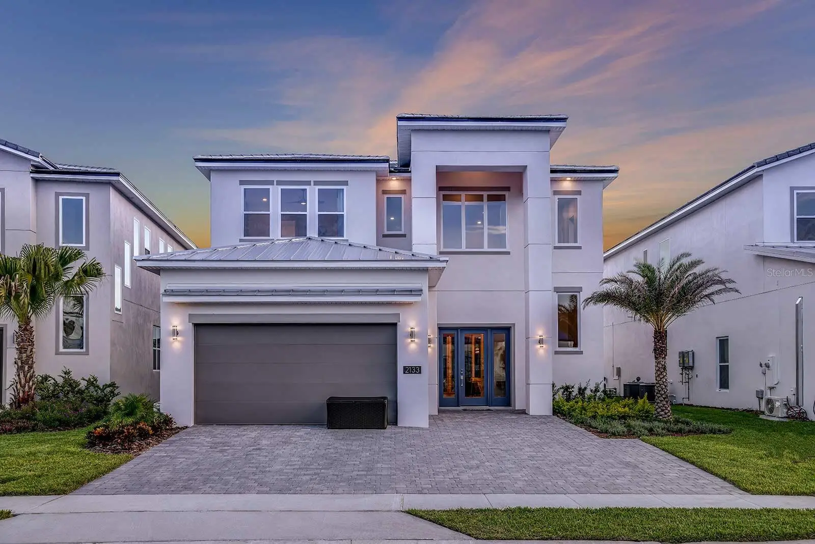 2133 Pine Oak Loop, FL