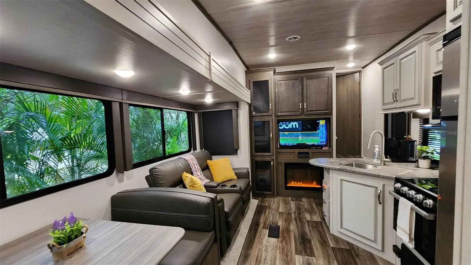251 Saddle Lane, FL