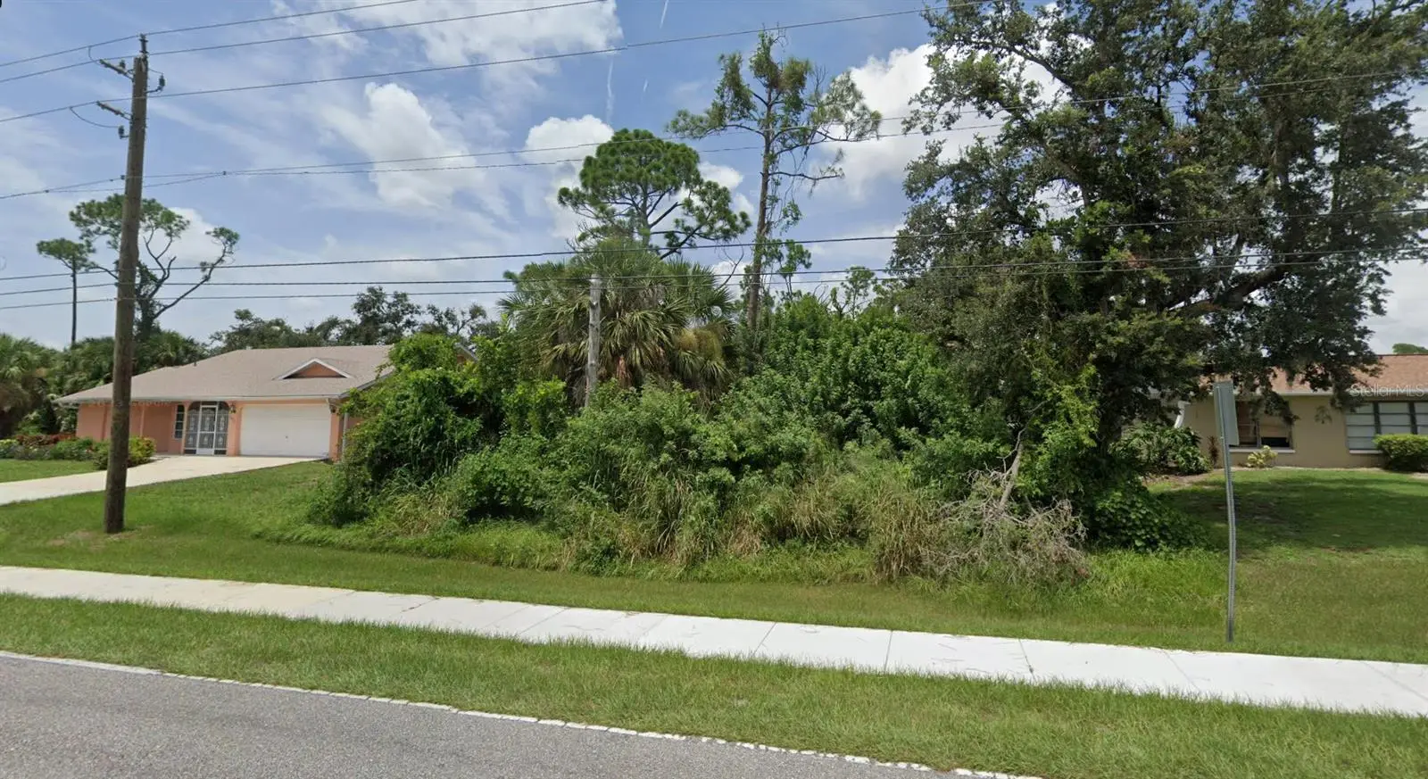 21086 Peachland Boulevard, FL
