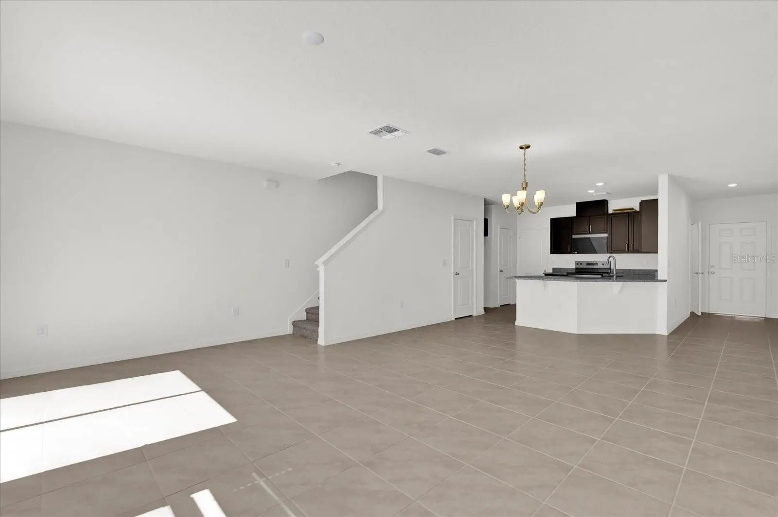 375 Sequoia Drive, FL