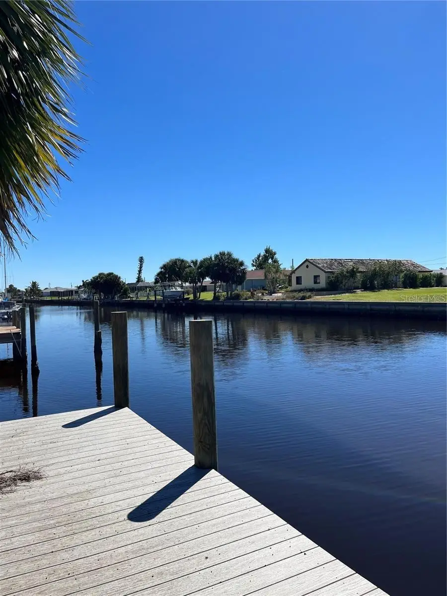 21081 Edgewater Drive, FL