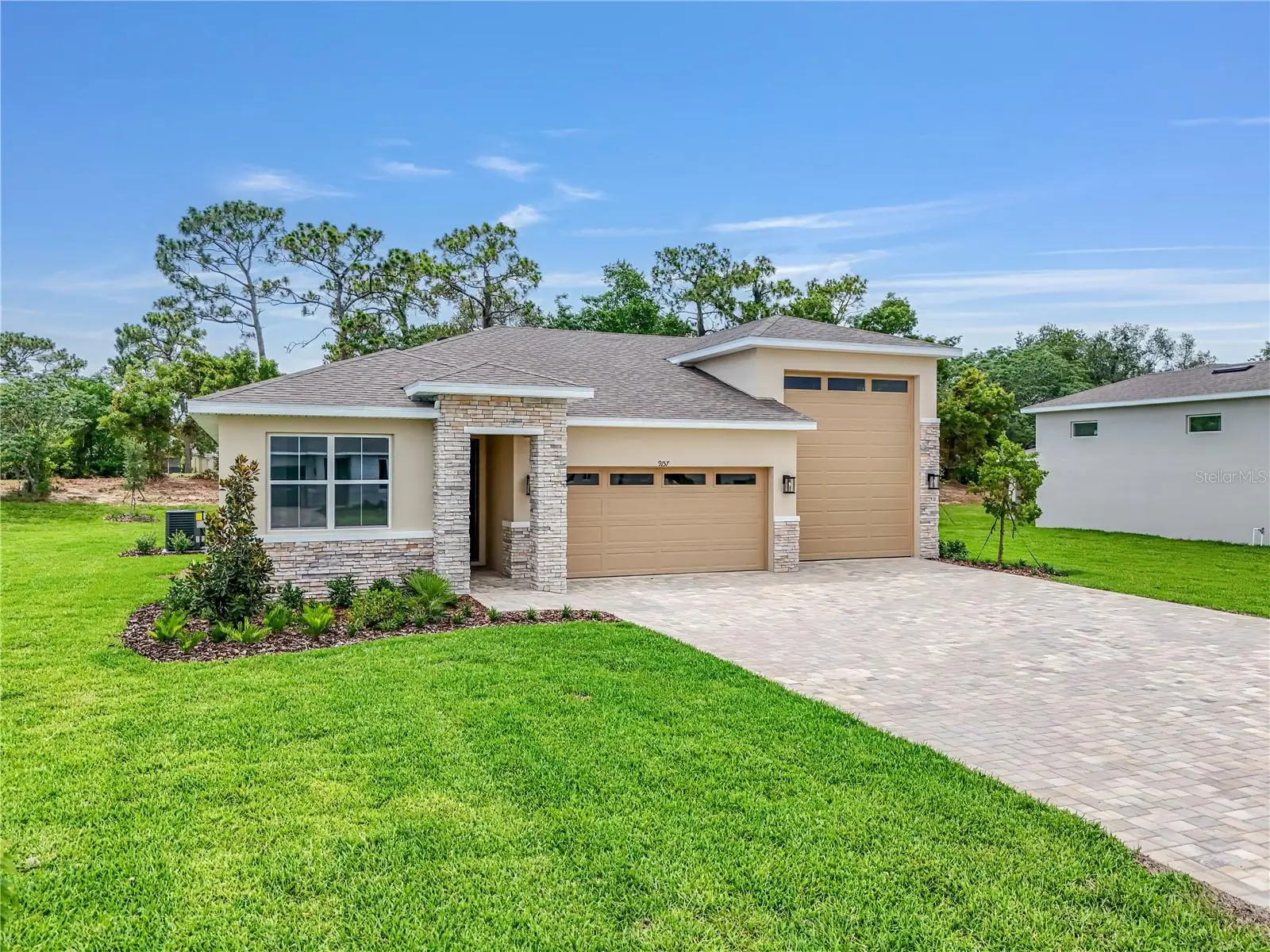 9157 Players Drive, FL
