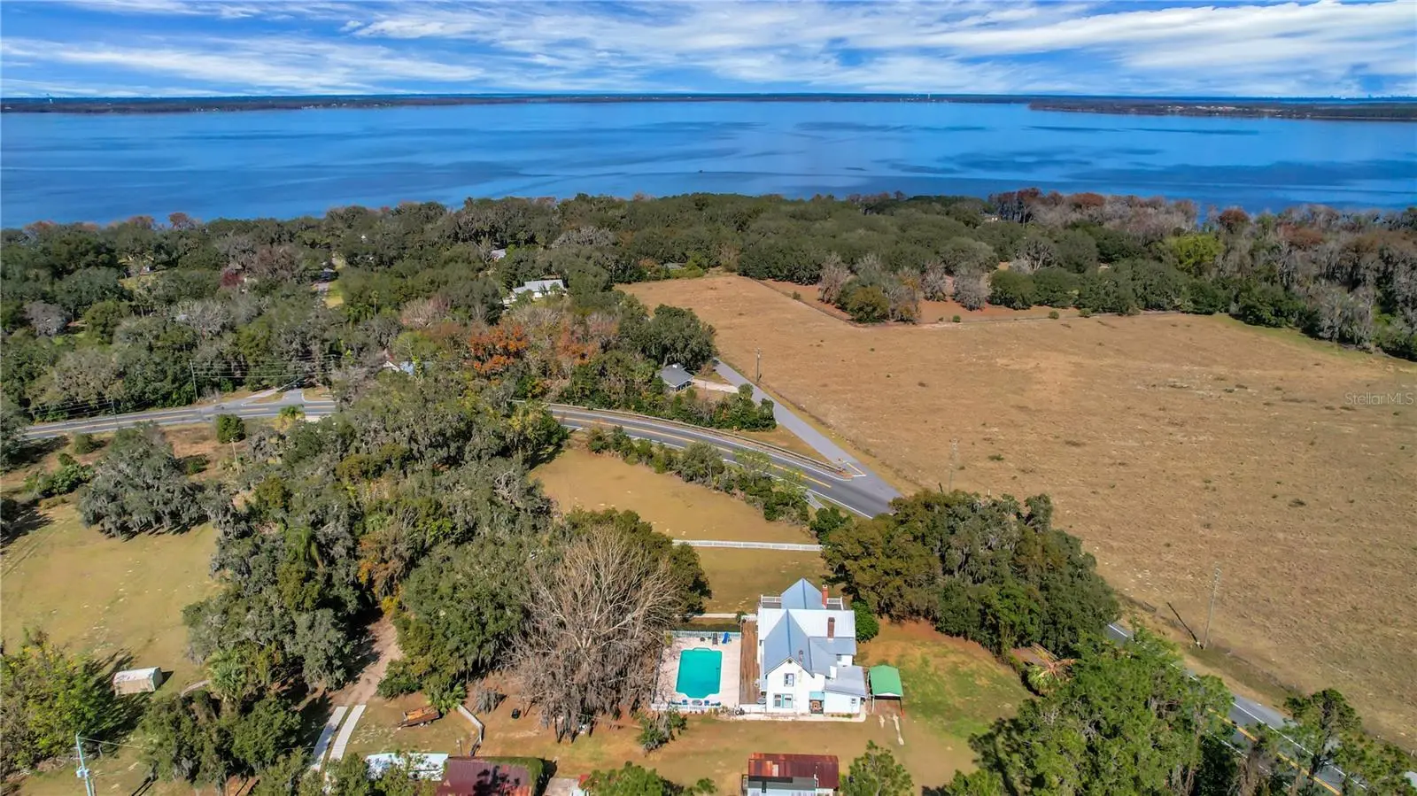 9210 County Road 48, FL