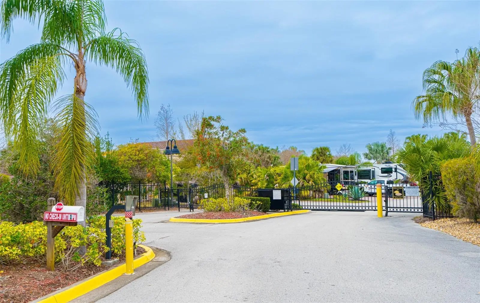 6940 Amanda Vista Circle, FL