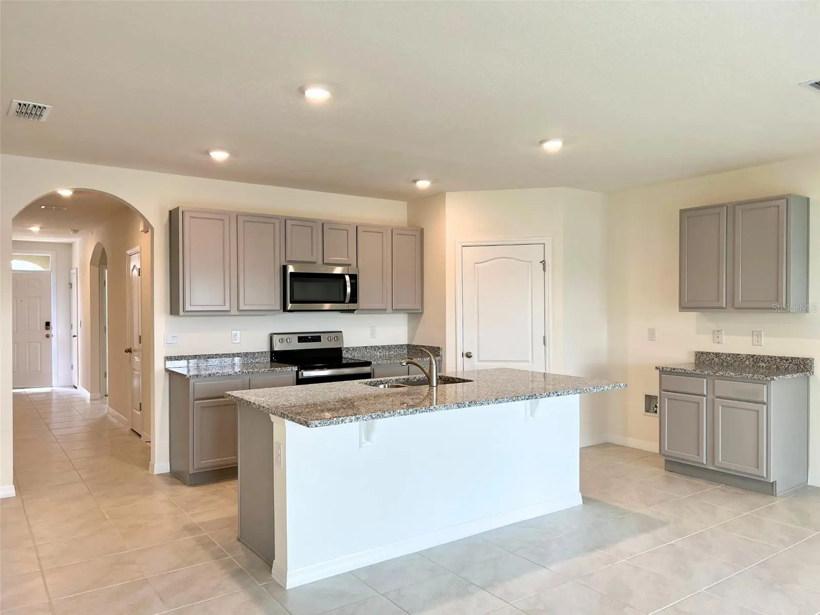 2877 Sunridge Loop, FL