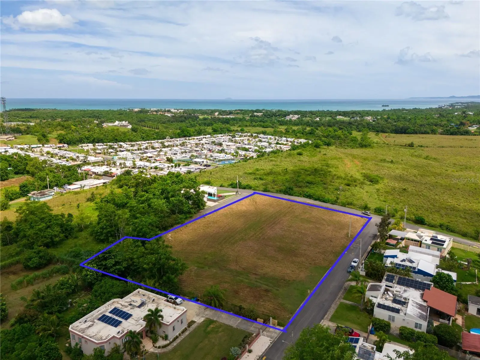 Urb. Miradero Interior Calle Playas, PR