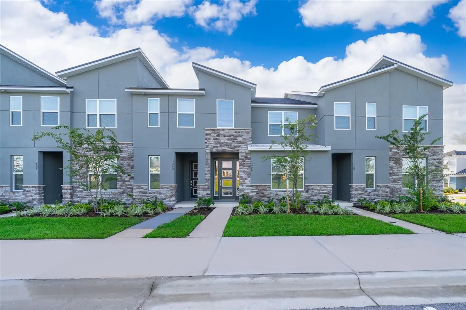 1696 Tropical Palms Circle, FL