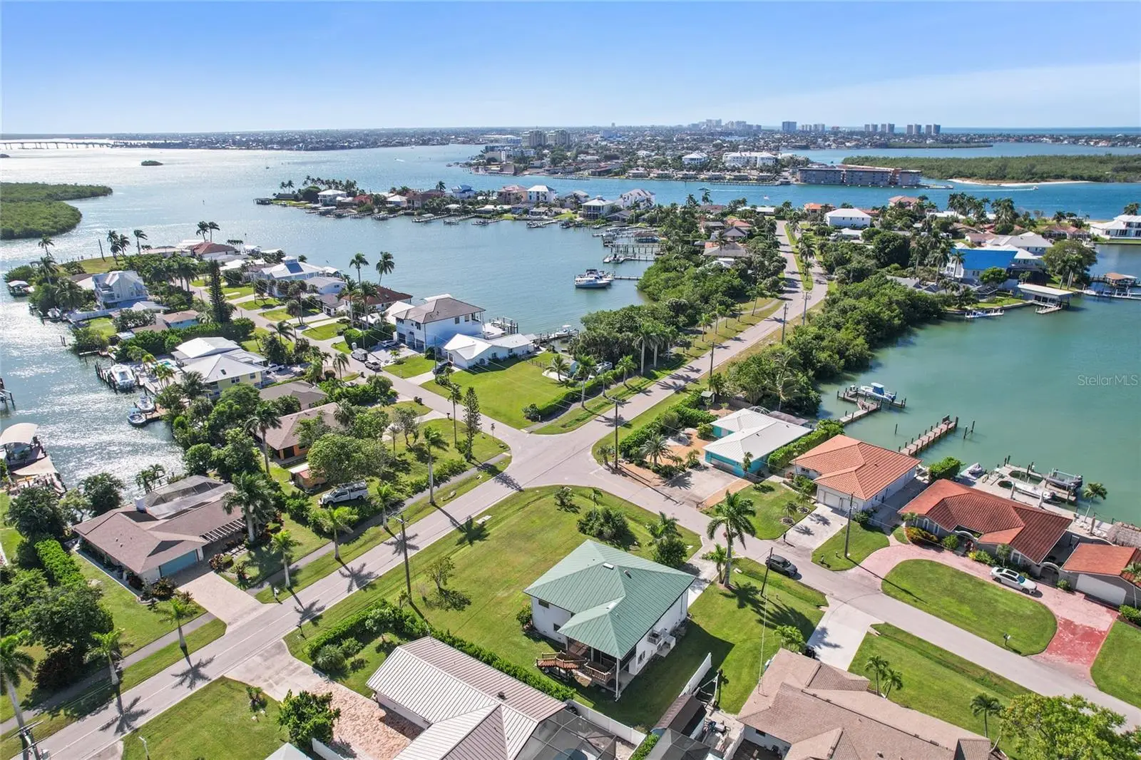 103 Tahiti Circle, FL