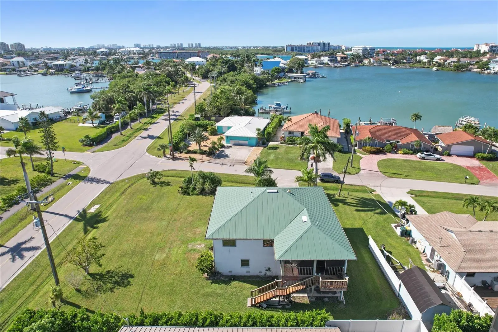103 Tahiti Circle, FL