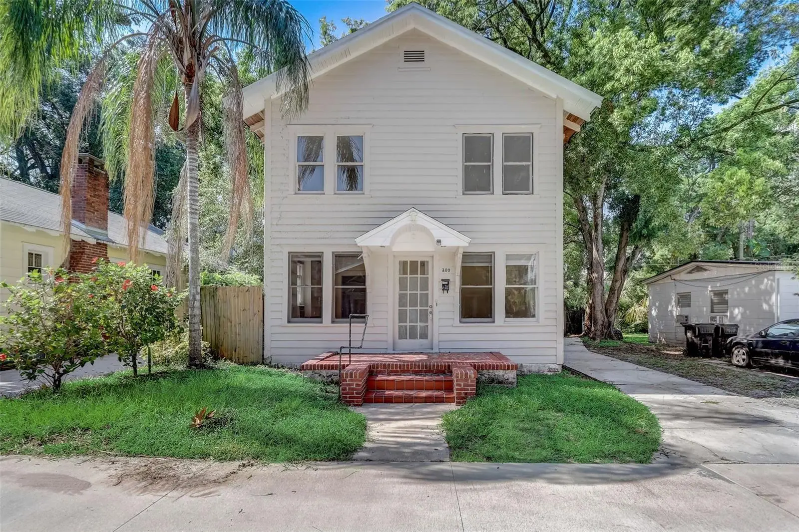 200 & 200 1/2 Hibiscus Court, FL
