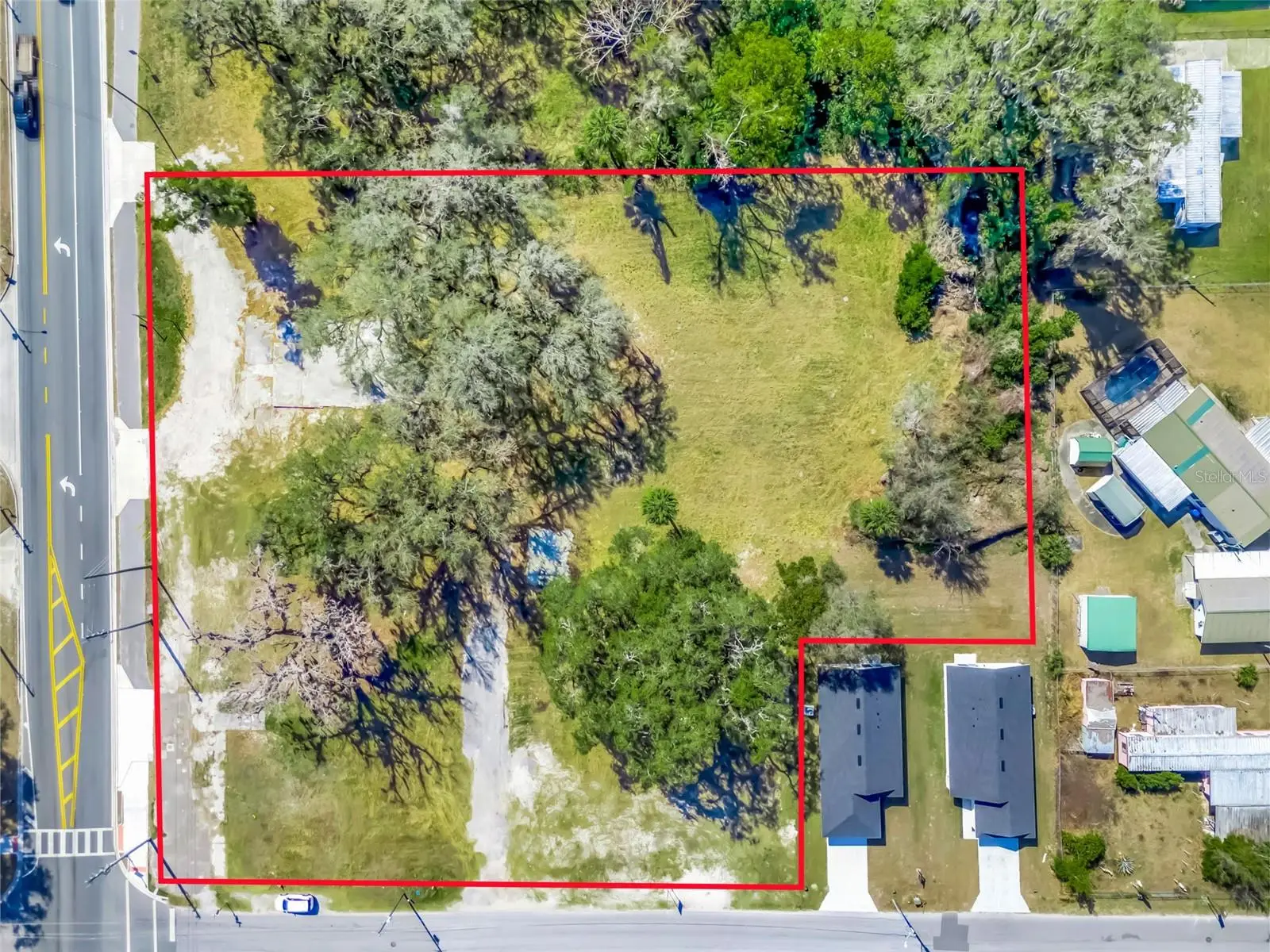 82 Market Boulevard, FL