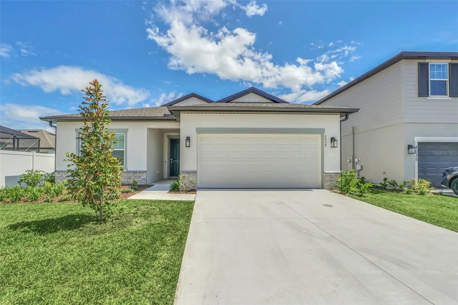 2039 Derwent Drive, FL