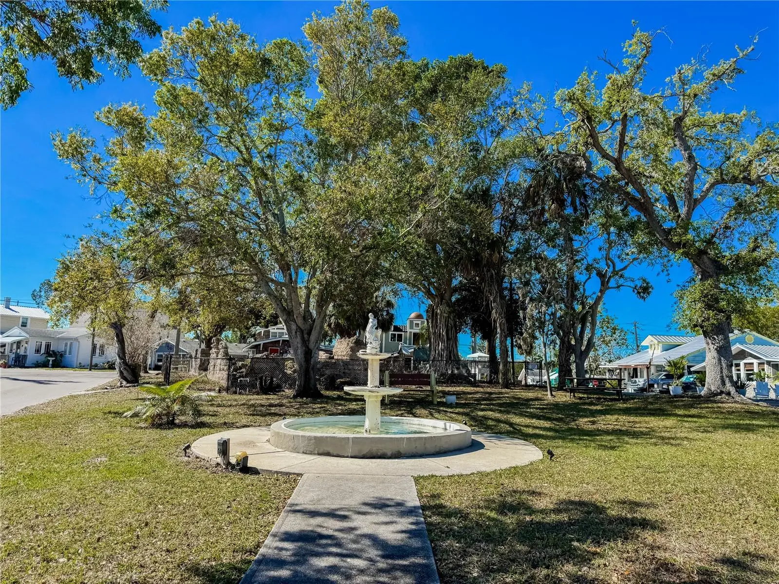 4 Braden Castle Drive, FL