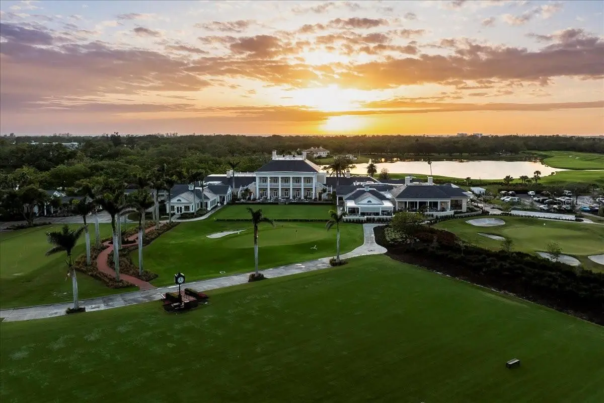 236 Saint James Park, FL