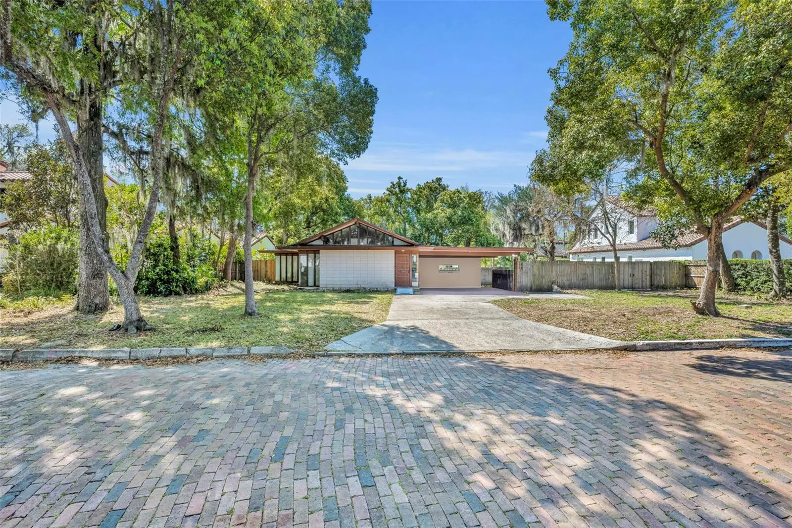 1560 Lakehurst Avenue, FL