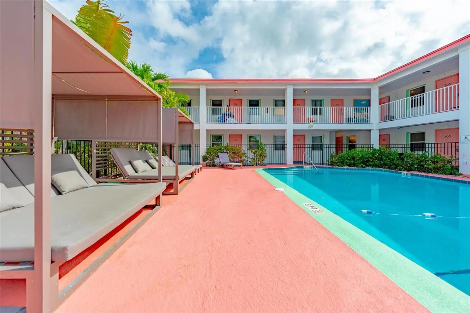 333 Hamden Drive, FL