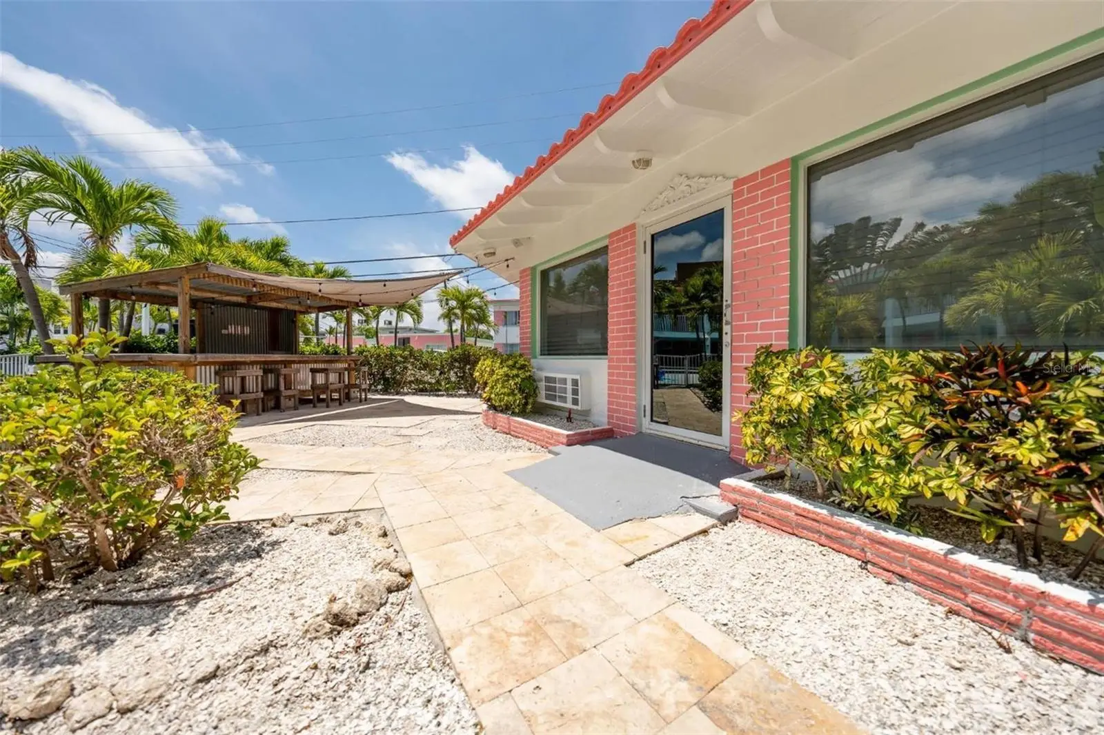 333 Hamden Drive, FL