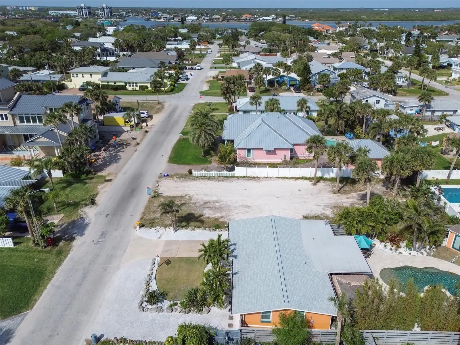 306 Normandy Avenue, FL
