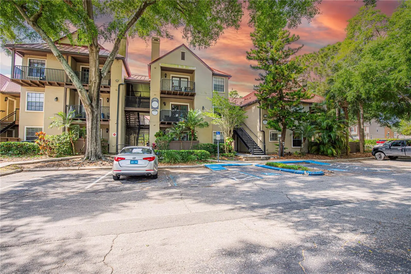 200 Afton Square, FL