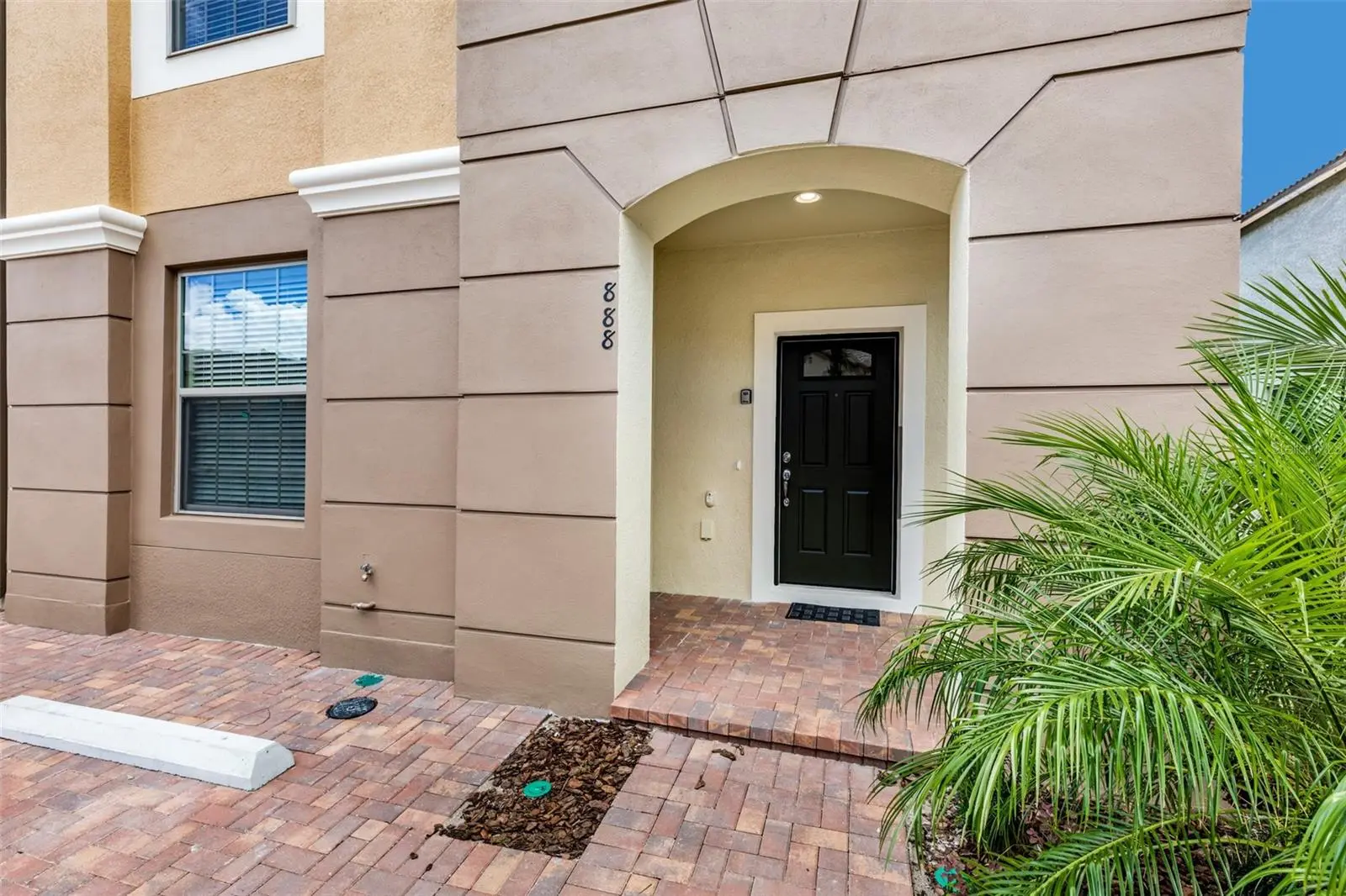 8887 Geneve Court, FL