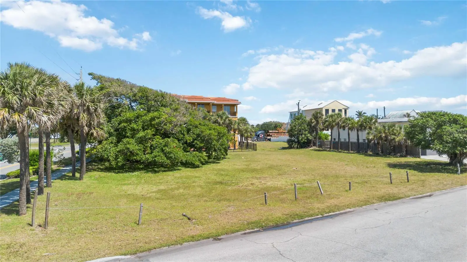 000 Adams Avenue, FL