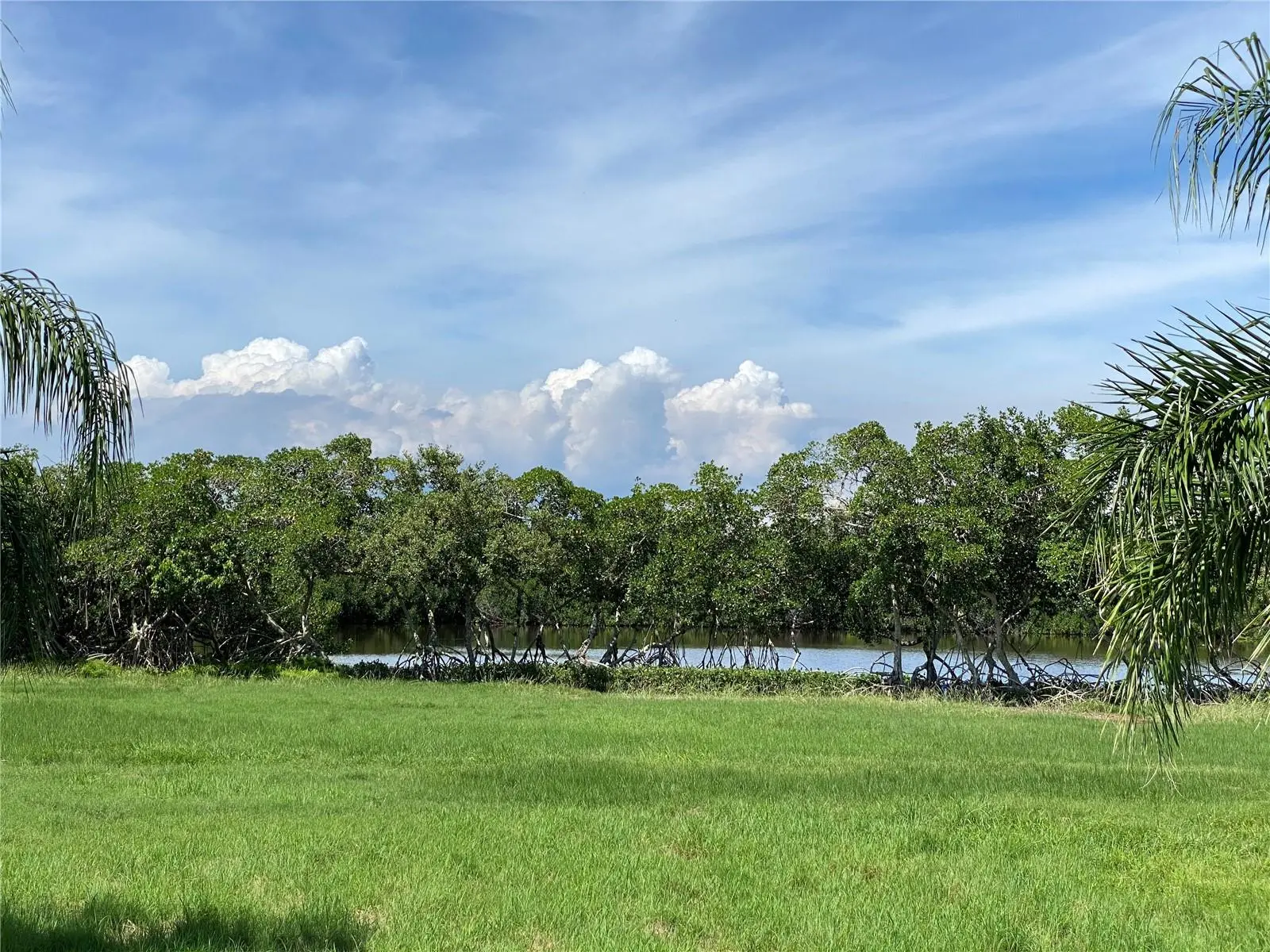 285 Horseshoe Loop Road, FL