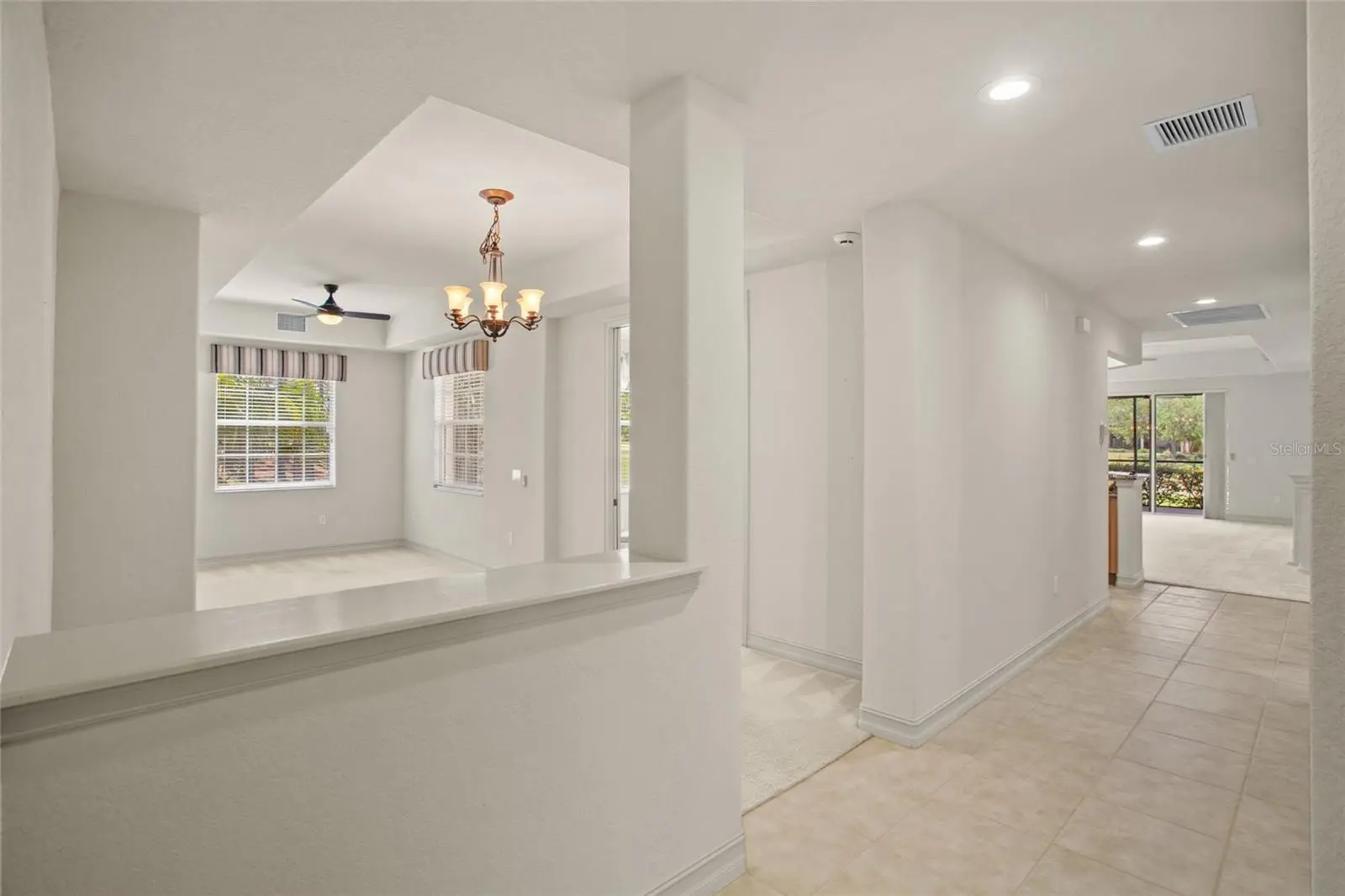 26207 Avenida Las Colinas, FL