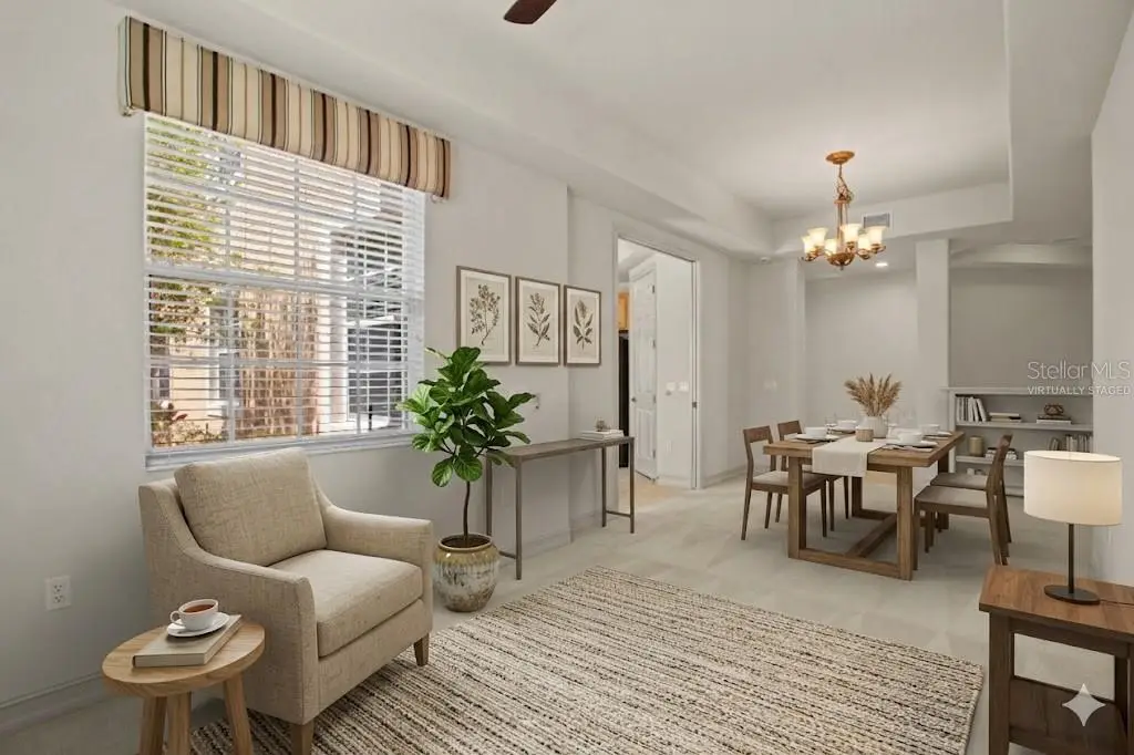 26207 Avenida Las Colinas, FL