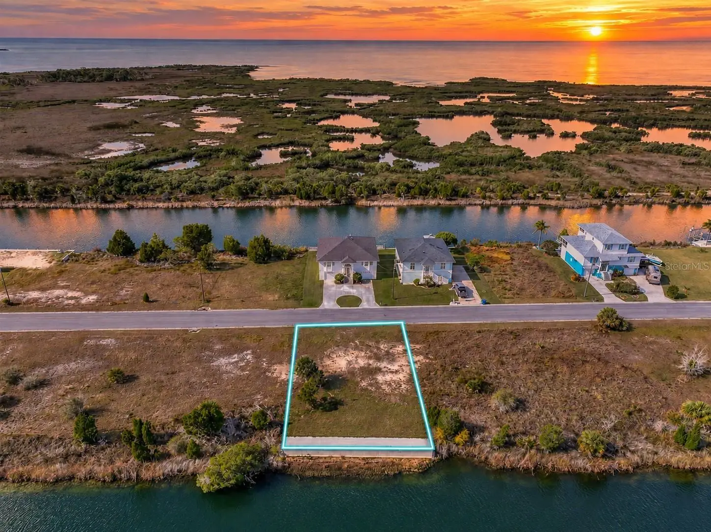 3266 Lugustrum Drive, FL