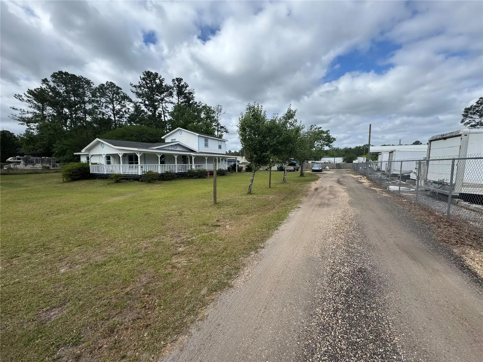5515/5517 Shad Road, FL