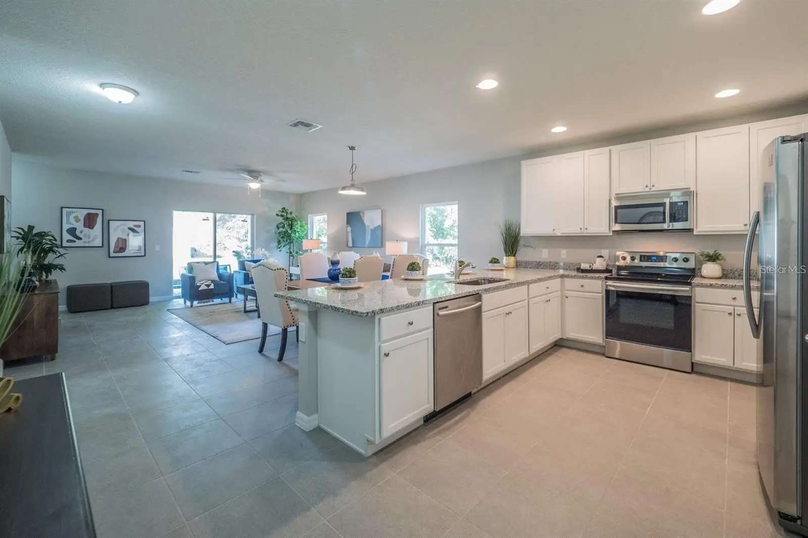 248 Cheshire Court, FL