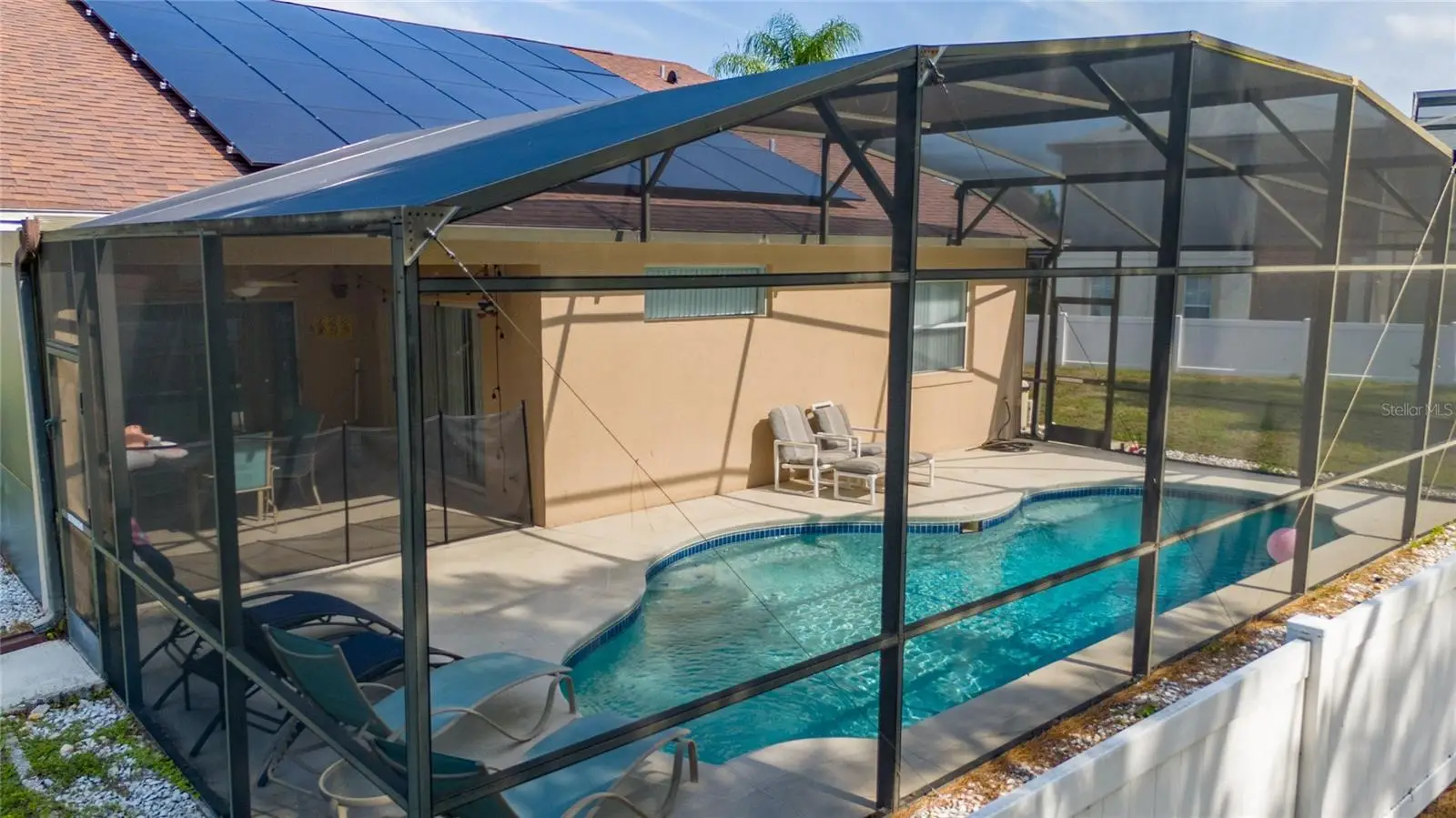 2902 Paddington Way, FL