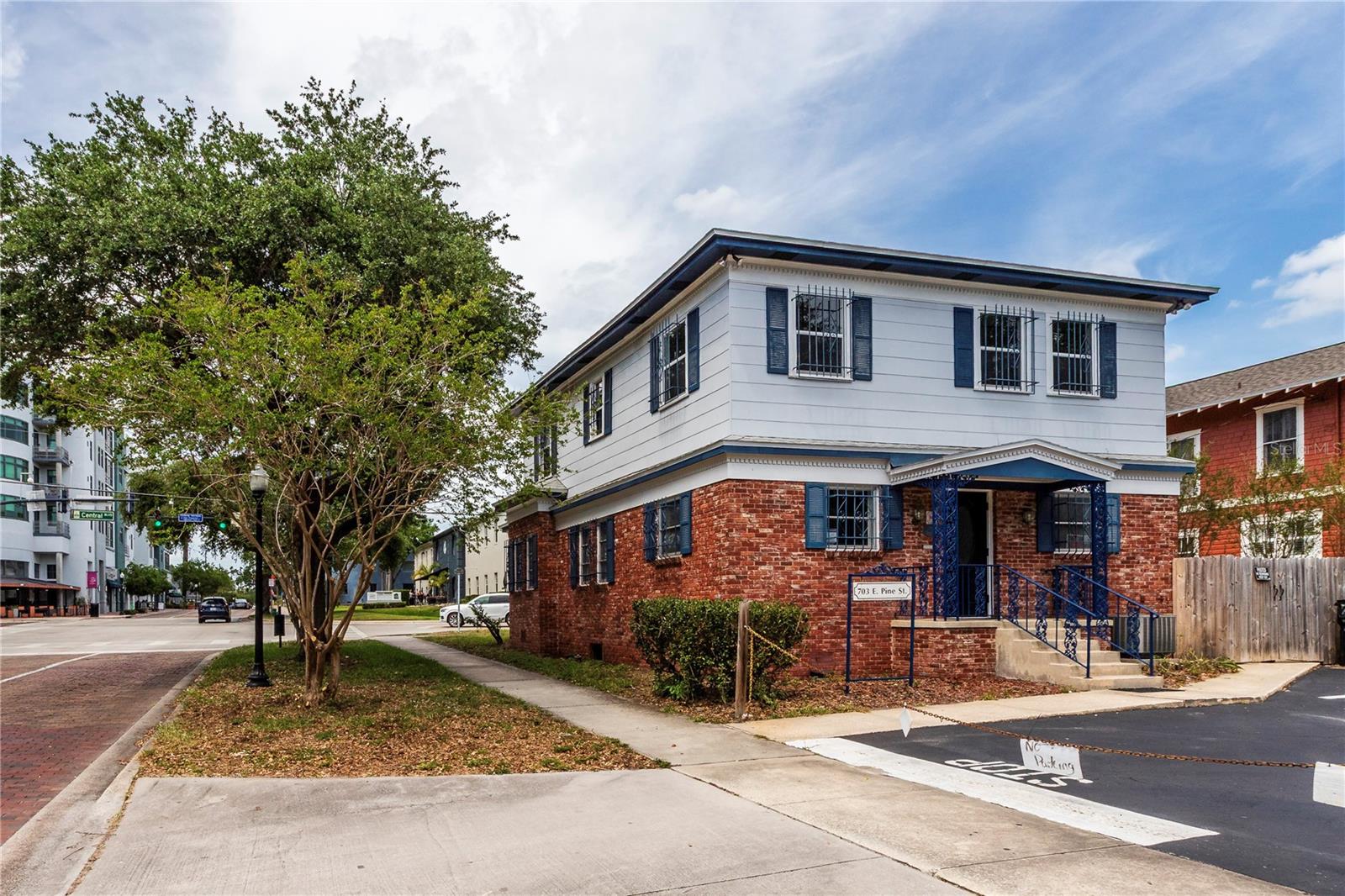 703 Pine Street, FL