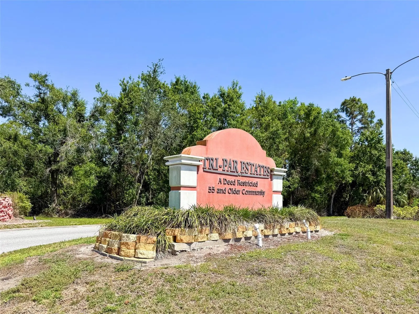 5141 Oakland Hills Avenue, FL