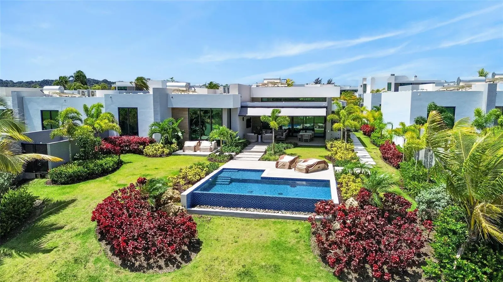 The Isles, #55 Lakefront Home,, PR