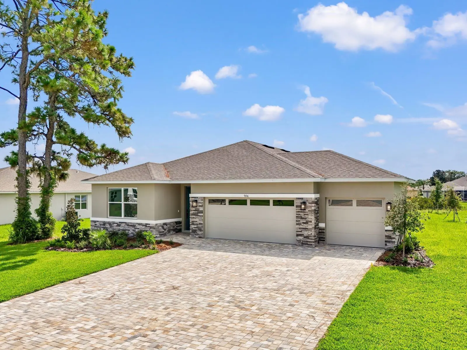 9196 Players Drive, FL